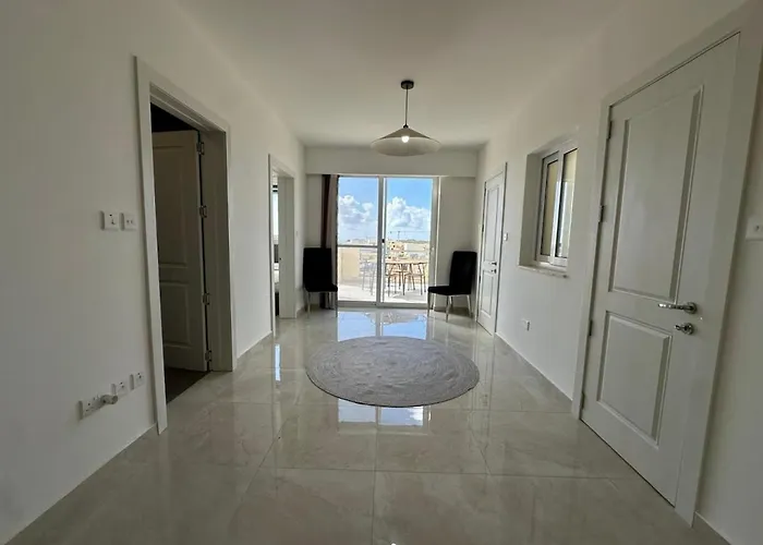 Panoramic Penthouse Front & Back Terraces *