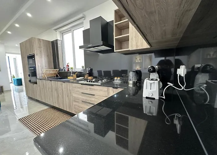 Panoramic Penthouse Front & Back Terraces * Sannat